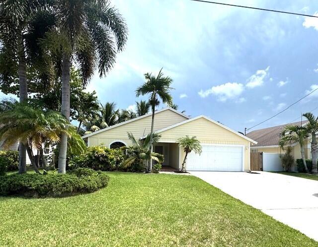 6362 Barbara St in Jupiter, FL - Building Photo