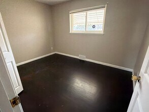 10744 Alliance Dr in St. Louis, MO - Building Photo - Building Photo