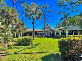 15191 Cedarwood Ln in Naples, FL - Building Photo
