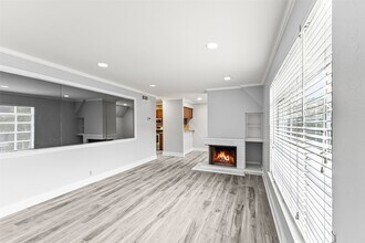 2501 Marilee Ln in Houston, TX - Building Photo - Building Photo