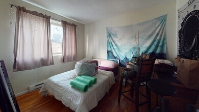 8 Kittredge St in Boston, MA - Building Photo - Building Photo