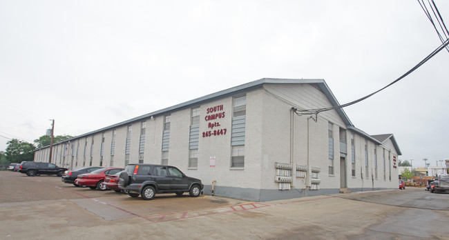 South Campus Apartments in Arlington, TX - Building Photo - Building Photo