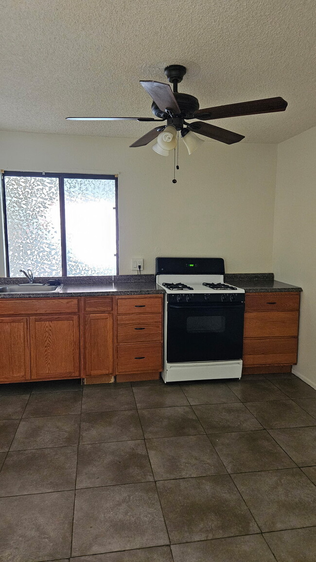 3557 Skyway Ct