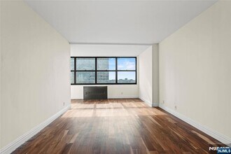 7004 John F. Kennedy Blvd in Guttenberg, NJ - Building Photo - Building Photo
