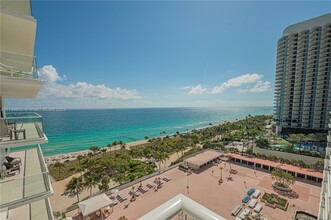9801 Collins Ave, Unit 14D in Bal Harbour, FL - Building Photo - Building Photo