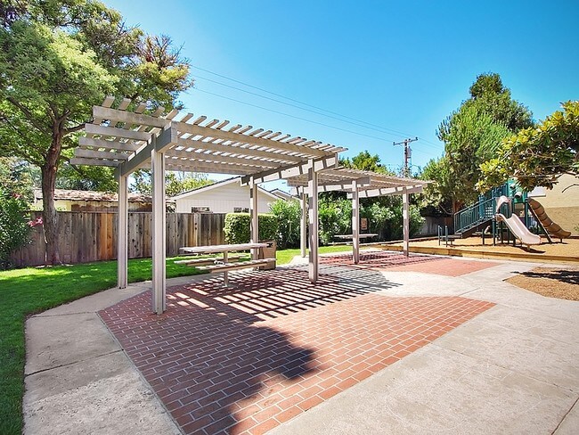 Siena Apartment Homes in Cupertino, CA - Building Photo - Building Photo