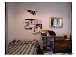 1061 Beacon St in Brookline, MA - Building Photo - Building Photo