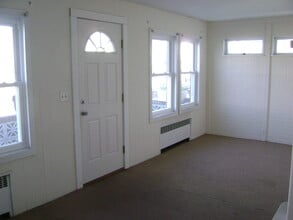 27 Illinois Ave in Long Beach, NY - Building Photo - Building Photo