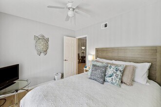 6271 Chasewood Dr, Unit f in Jupiter, FL - Building Photo - Building Photo