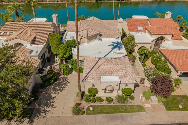 10126 E Cochise Dr in Scottsdale, AZ - Building Photo - Building Photo