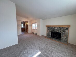 120 Village Blvd in Incline Village, NV - Building Photo - Building Photo