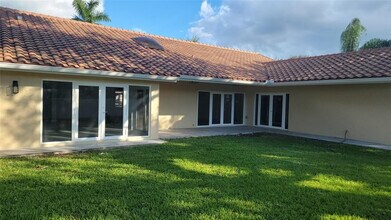 1191 NW 101st Way in Plantation, FL - Building Photo - Building Photo
