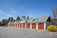 The Residence at Joans Farm in Tewksbury, MA - Foto de edificio - Building Photo