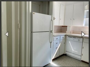 918 Danby Rd in Ithaca, NY - Foto de edificio - Building Photo