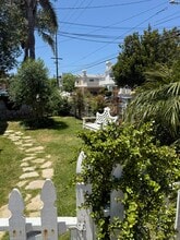2406 Vanderbilt Ln in Redondo Beach, CA - Building Photo - Building Photo