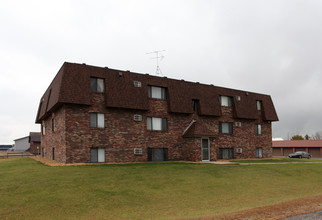 Pineview Apartments in Becker, MN - Building Photo - Building Photo