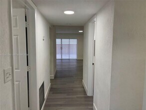 7155 W 2nd Way in Hialeah, FL - Building Photo - Building Photo