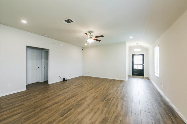 property at 1242 Mariquita Ln