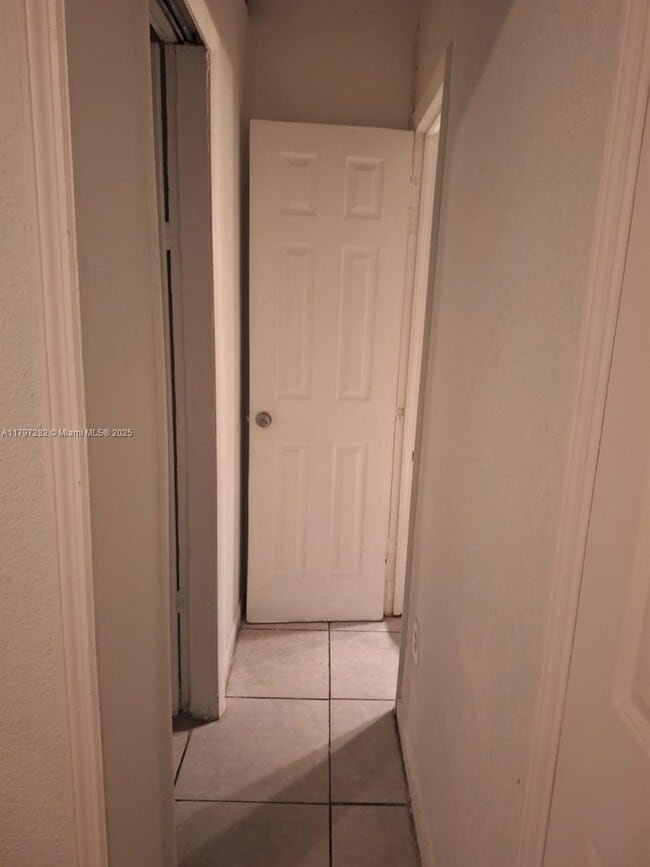 7753 Hawthorne Ave in Miami Beach, FL - Building Photo - Building Photo