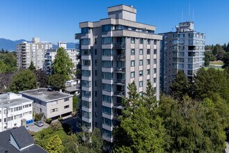 the Veronica in Vancouver, BC - Building Photo - Building Photo