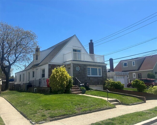 416 Grand Blvd in Long Beach, NY - Building Photo - Building Photo
