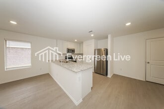 11721 SW 36th St in Mustang, OK - Building Photo - Building Photo