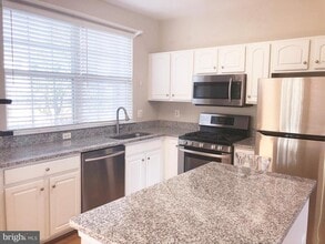 21798 Jarvis Square in Ashburn, VA - Building Photo - Building Photo