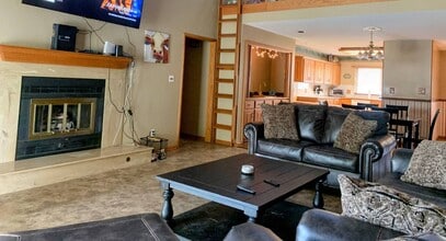 107 S Abbey Ln in Stillwater, OK - Building Photo - Building Photo