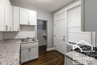 1226 W Rosemont Ave in Chicago, IL - Building Photo - Building Photo
