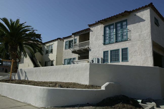 La Casa Hermosa Apartments in Ventura, CA - Building Photo - Building Photo