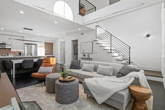 The Roe at Manayunk Apartments and Townhomes in Philadelphia, PA - Building Photo - Building Photo