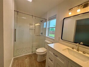 1153 Tracy Ln in Lancaster, TX - Building Photo - Building Photo