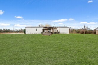 9910 County Rd 200 in Alvin, TX - Building Photo - Building Photo