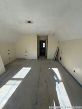 25 Warner St, Unit 2 in Somerville, MA - Building Photo - Building Photo