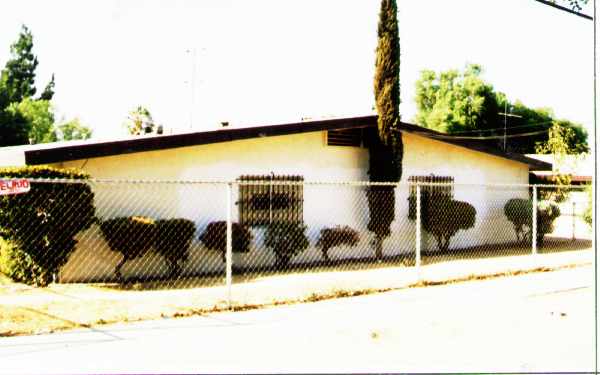 8947 Indiana Ave in Riverside, CA - Building Photo - Building Photo