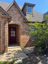 3320 Enclave Ln in Norman, OK - Building Photo