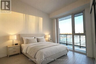 5858-5858 Yonge St in Toronto, ON - Building Photo - Building Photo