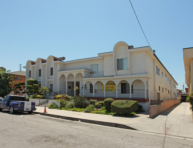 Rivera Apartments in Hawthorne, CA - Building Photo - Building Photo