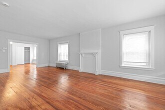 378 N Evans St in Pottstown, PA - Building Photo - Building Photo