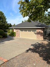 159 Candice Cir in Medford, OR - Building Photo - Building Photo