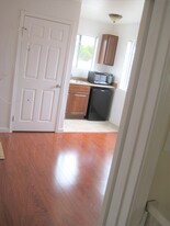 10729 Palms Blvd, Unit B Apartamentos