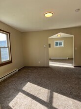 156 Maple St in Jamestown, NY - Building Photo - Building Photo