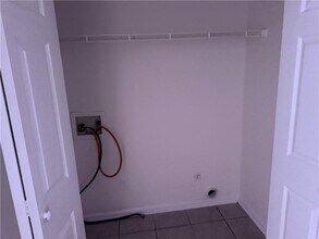 890 E Cherry St in Jesup, GA - Building Photo - Building Photo