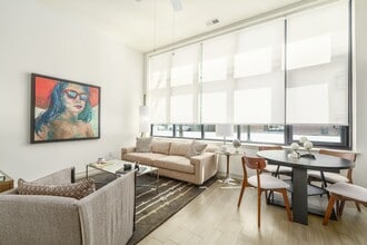 Main & Clay in Louisville, KY - Building Photo - Building Photo