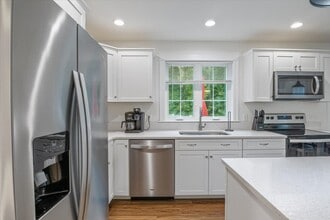 2 Faith Ln in Old Orchard Beach, ME - Building Photo - Building Photo