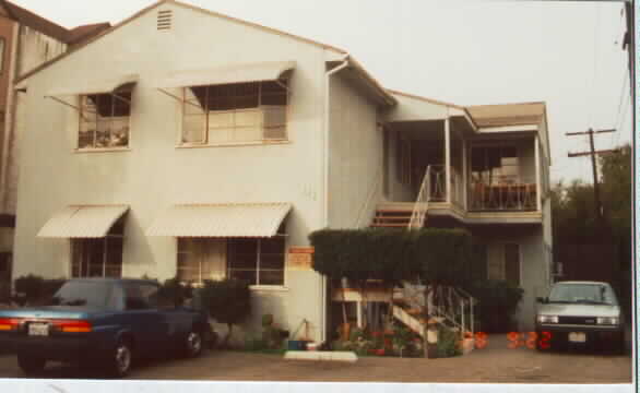 111 S Verdugo Rd in Glendale, CA - Building Photo - Building Photo