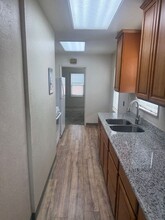 22143 Main St in Hayward, CA - Foto de edificio - Building Photo