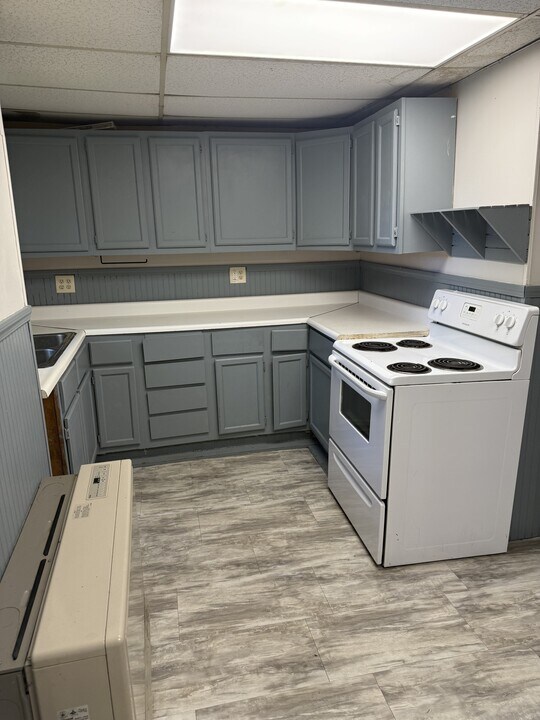 11 Sherwin St in Waterville, ME - Foto de edificio