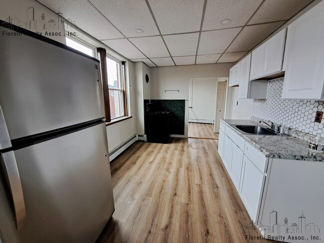 282 North St, Unit 4 in Boston, MA - Building Photo - Building Photo