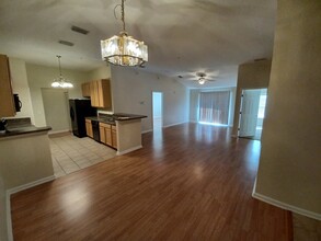 7057 Snowy Canyon Dr in Jacksonville, FL - Building Photo - Building Photo